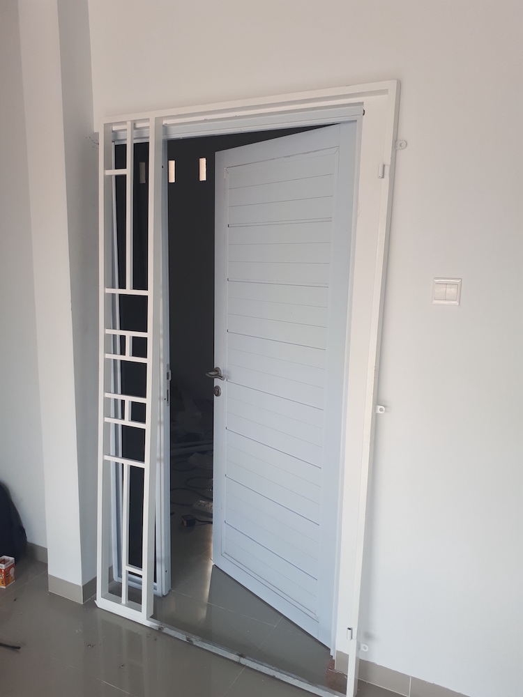 Pintu 1