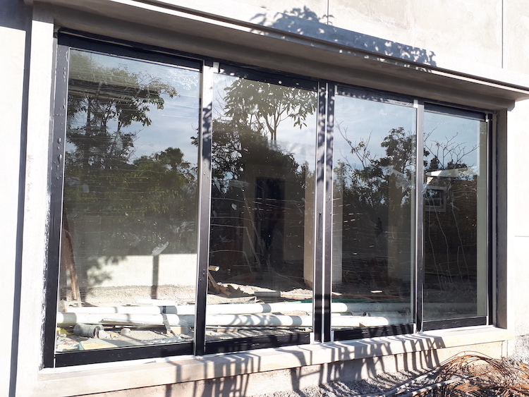Sliding door 7